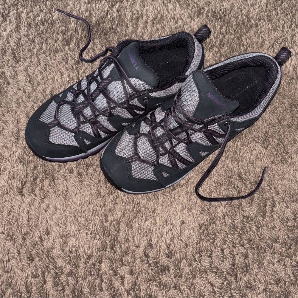 Merrell Black and Gray Sneakers